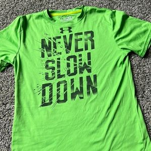 Under Armour boys tshirt